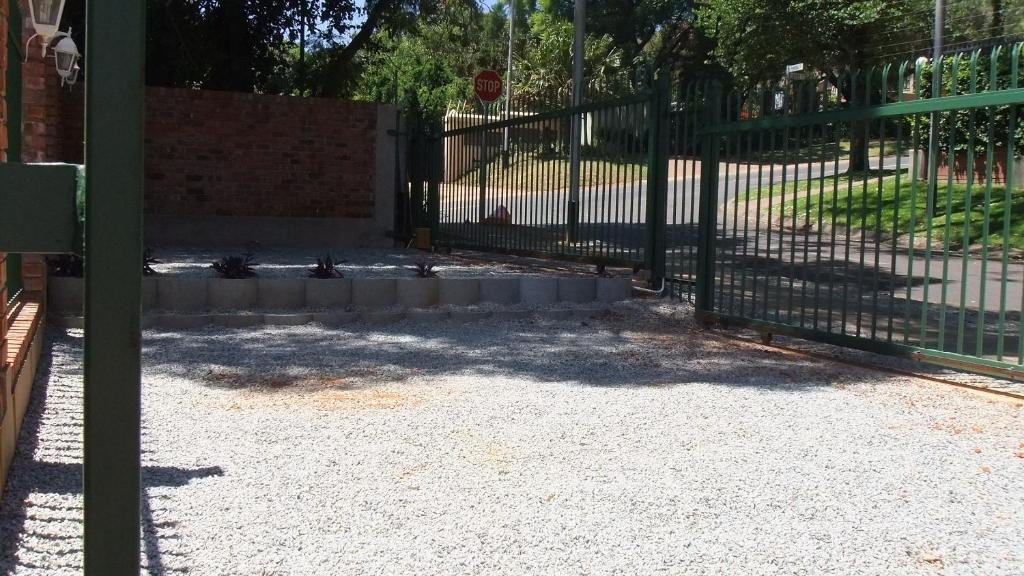 Pretoria-Noord 树顶黄柏宾馆酒店 外观 照片